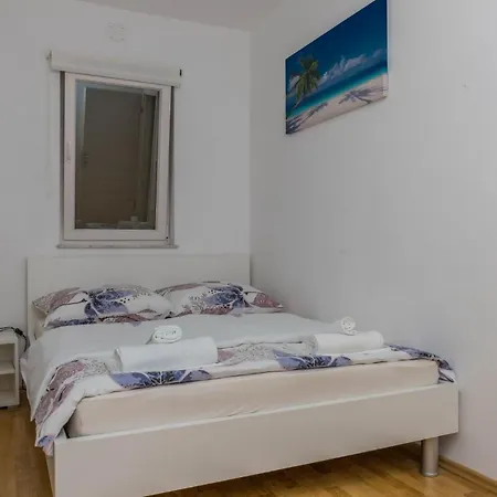 Ruza Διαμέρισμα Crikvenica