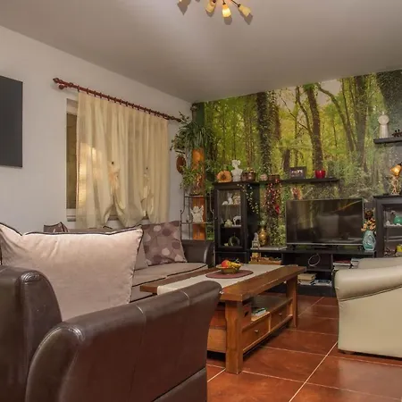 Ruza Apartament