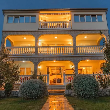 Ruza Apartament
